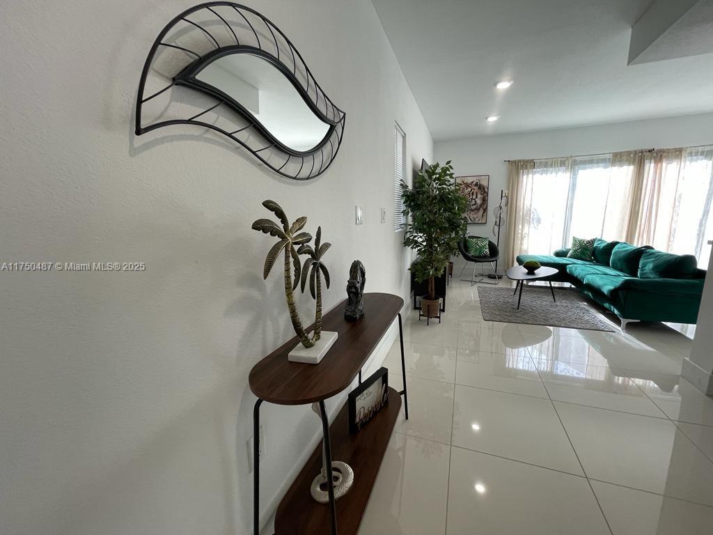 SUBDIVISION DE AURORA - Residential