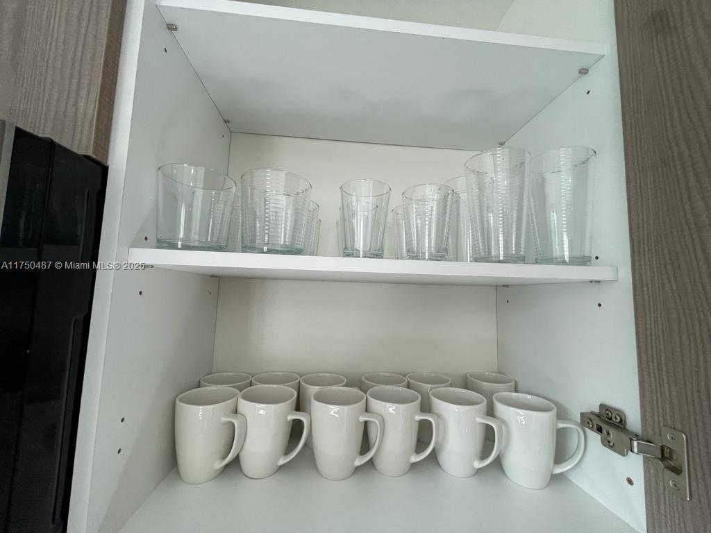 SUBDIVISION DE AURORA - Residential