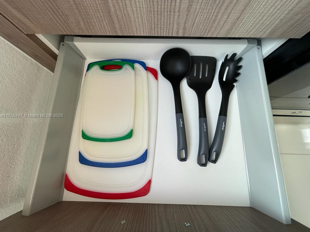 SUBDIVISION DE AURORA - Residential