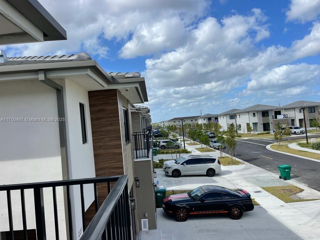 SUBDIVISION DE AURORA - Residential