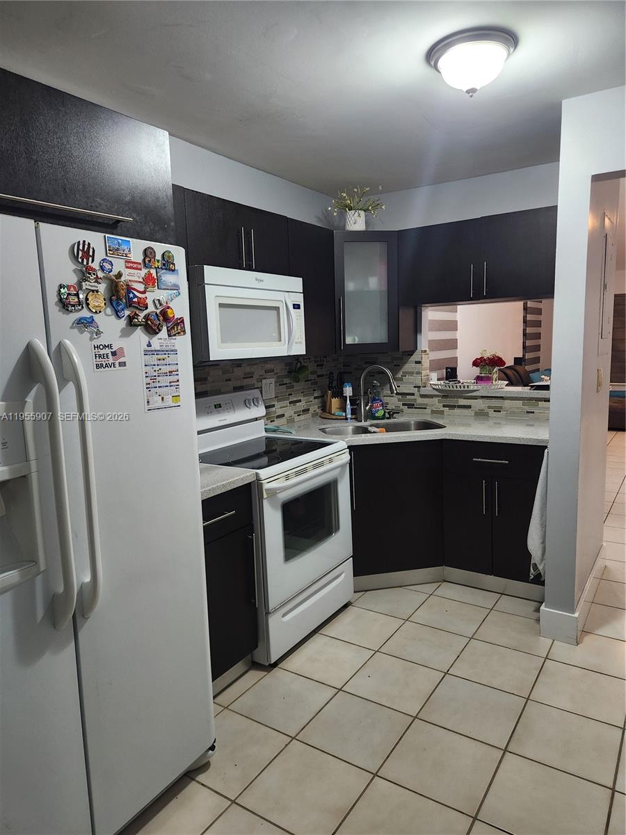 BARCLAY ESTATES 1ST ADDN - Residential