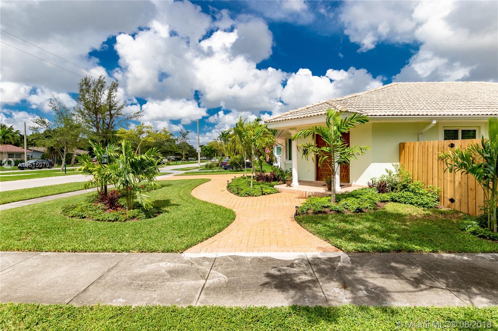 COUNTRY CLUB ESTATES SEC - Residential