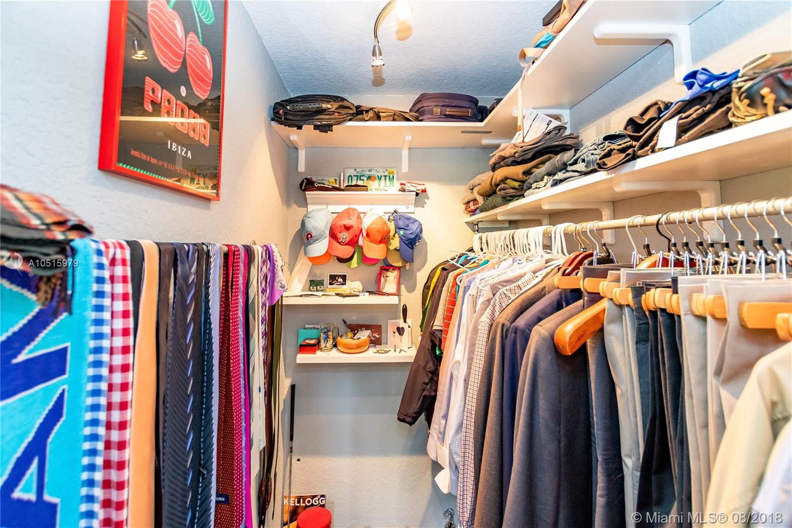 COUNTRY CLUB ESTATES SEC - Residential