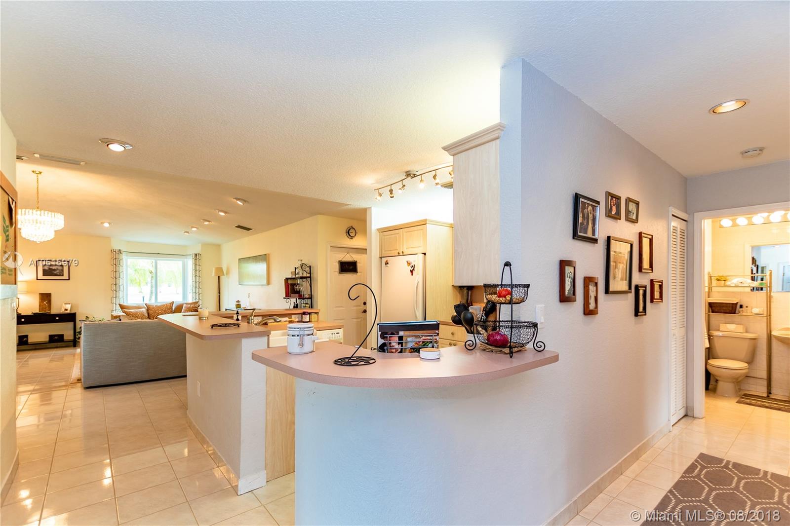 COUNTRY CLUB ESTATES SEC - Residential