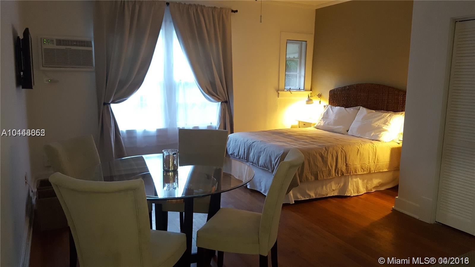 HOLLYWOOD - Residential