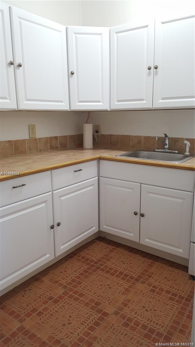 HOLLYWOOD - Residential