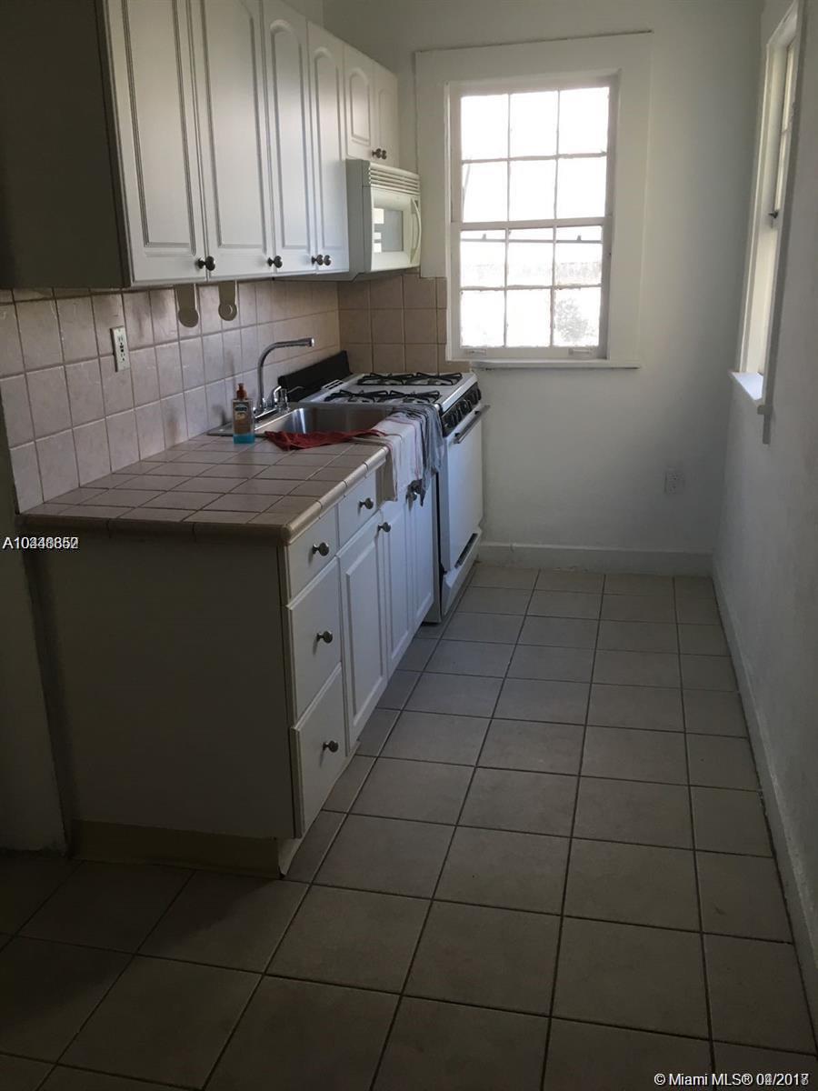 HOLLYWOOD - Residential