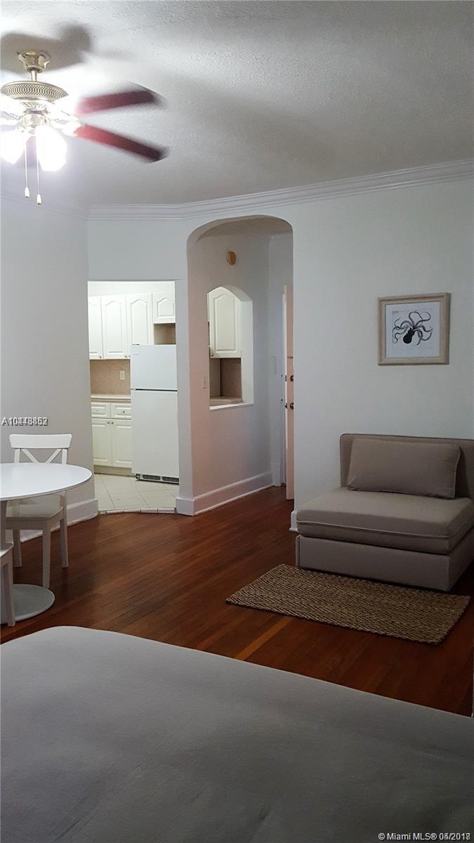 HOLLYWOOD - Residential