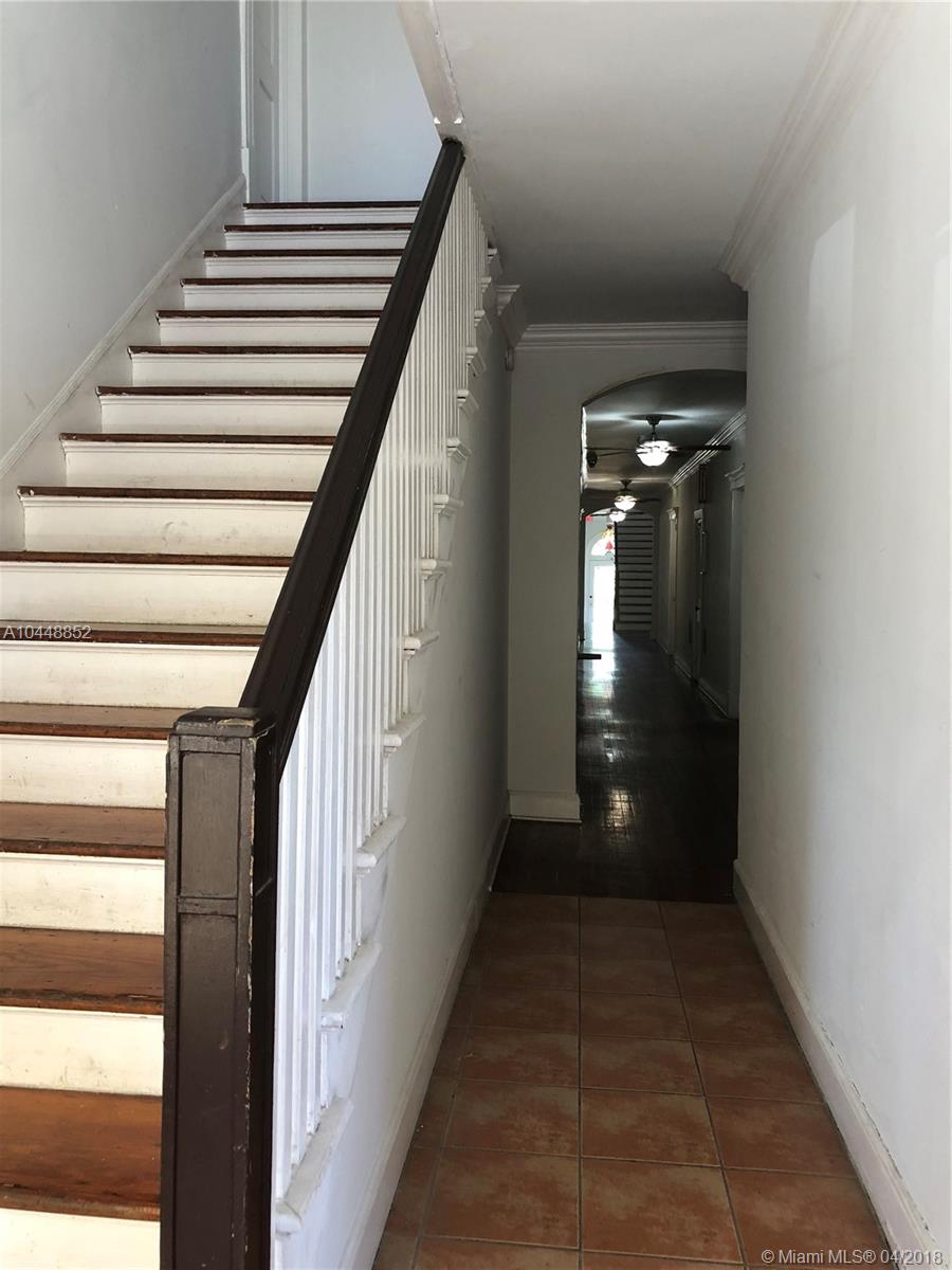 HOLLYWOOD - Residential