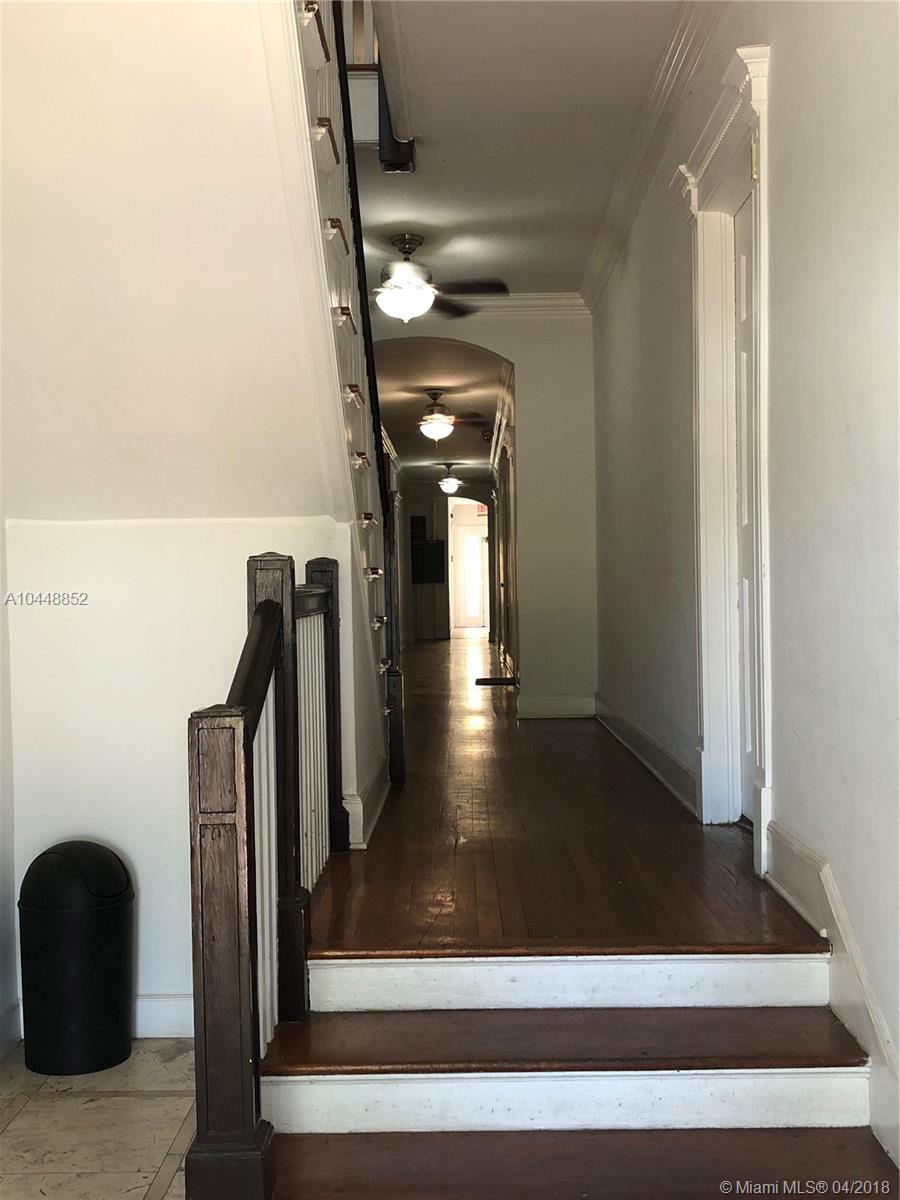 HOLLYWOOD - Residential