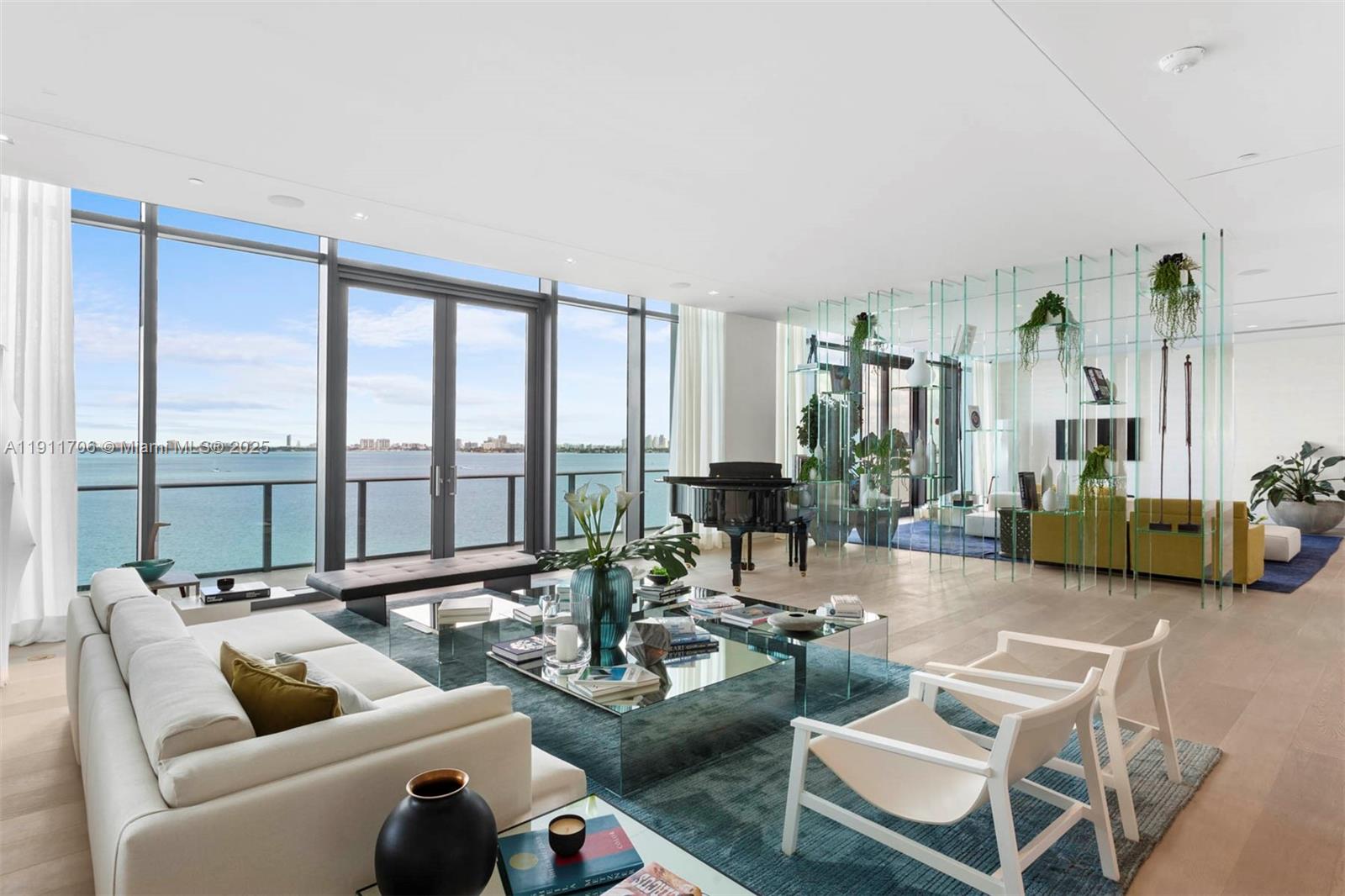 ONE PARAISO CONDO - Residential