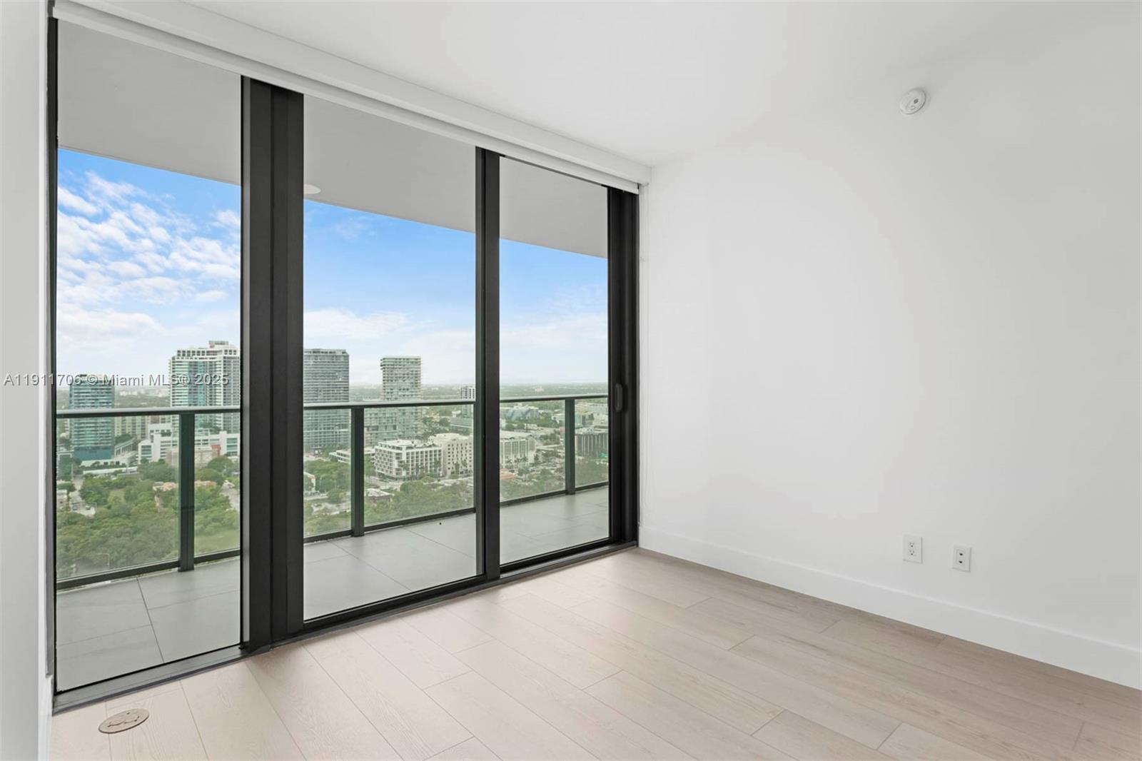 ONE PARAISO CONDO - Residential