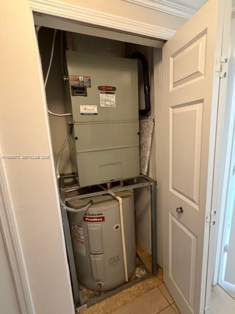 PUERTA DE PALMAS CONDO - Residential