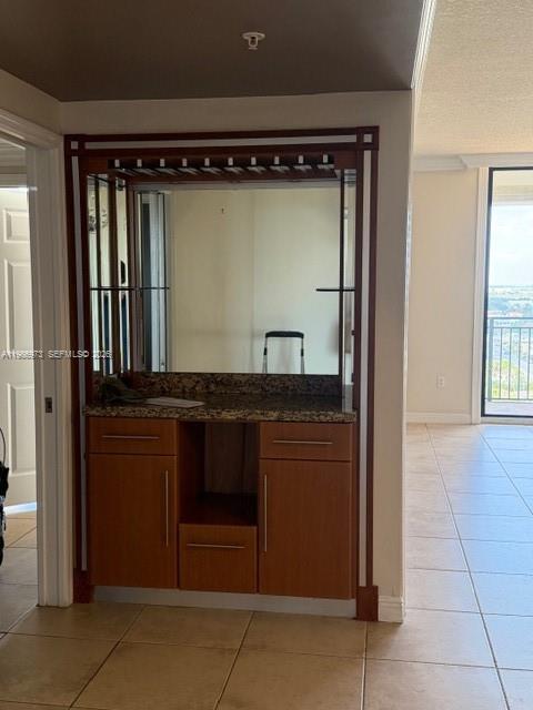 PUERTA DE PALMAS CONDO - Residential