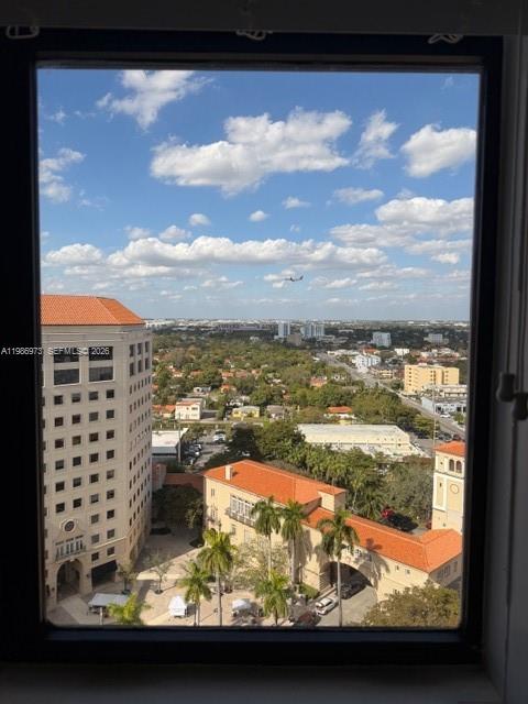 PUERTA DE PALMAS CONDO - Residential