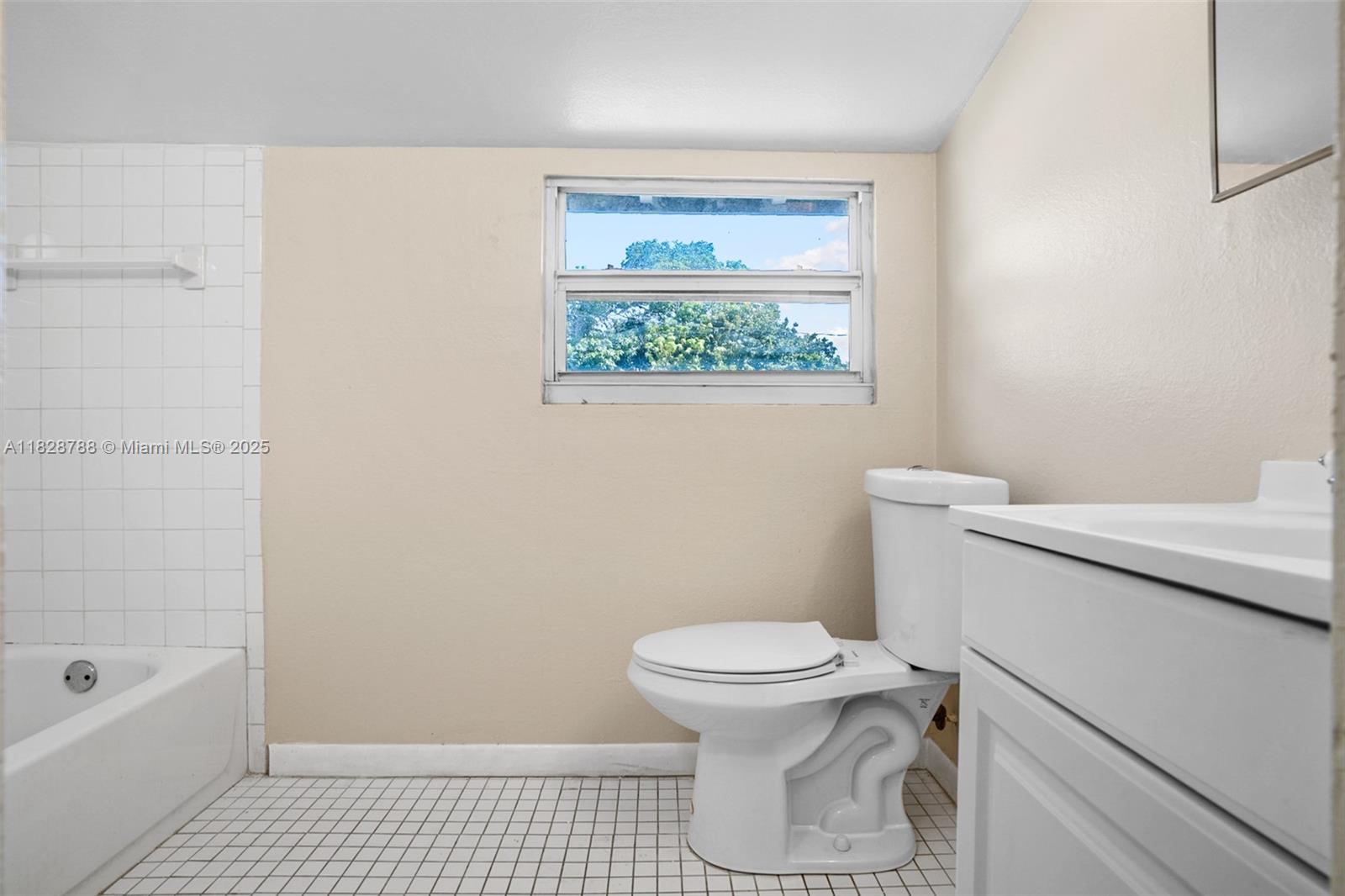 NORTH HOLLYWOOD - Residential