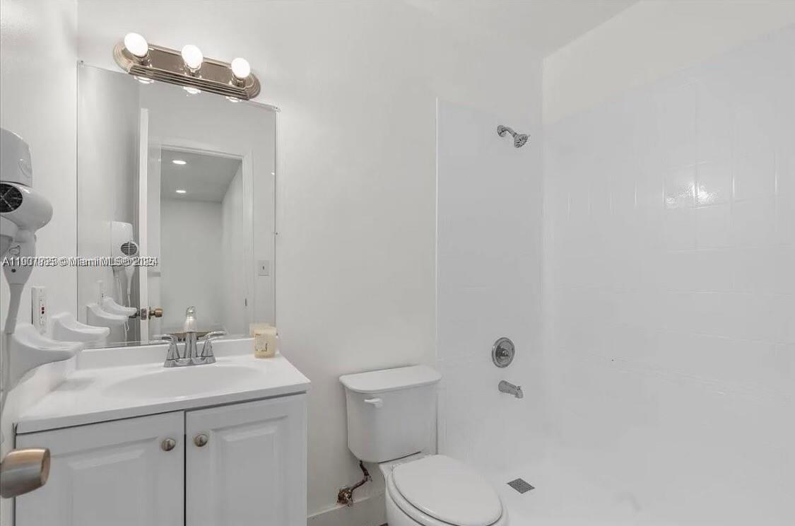 CALIFORNIA MANSIONS - Residential Lease