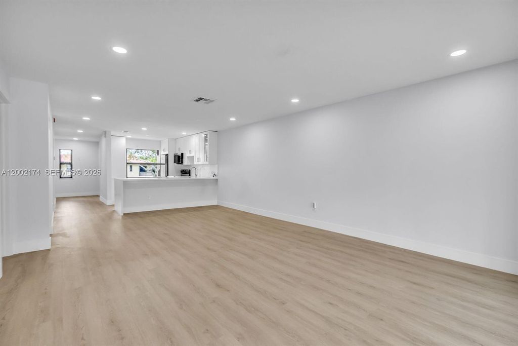 Photo of 8535 Casa Del Lago #F, Boca Raton, FL 33433 (MLS # A12002174)