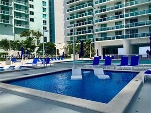 1800 N Bayshore Dr 2704