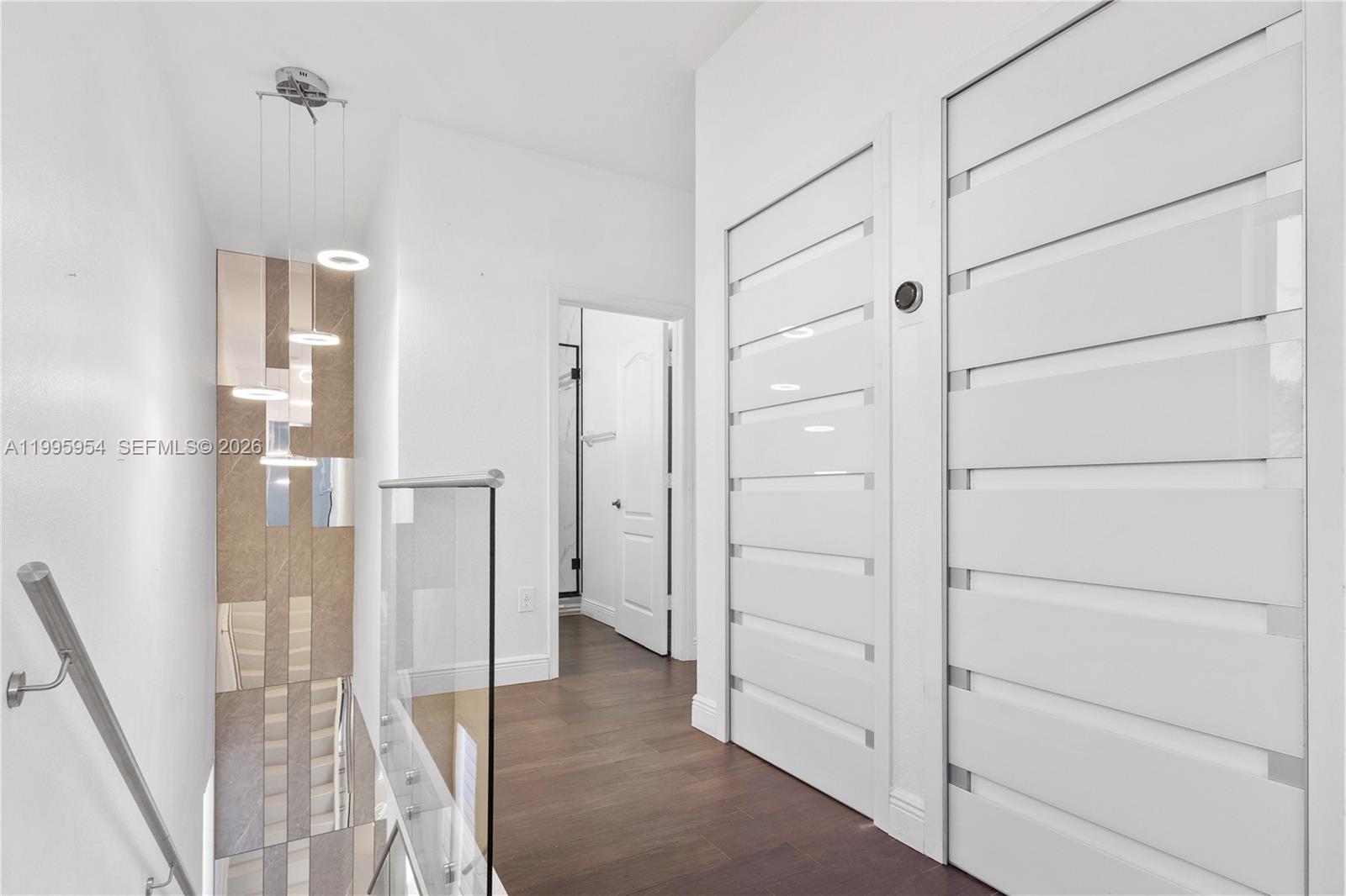 A B AT TAMIAMI TRAIL PHAS - Residential Lease