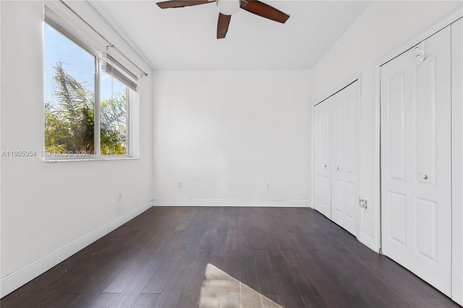 A B AT TAMIAMI TRAIL PHAS - Residential Lease