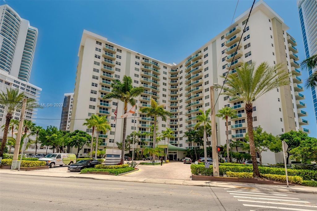 Photo of 3001 S Ocean Dr #623, Hollywood, FL 33019 (MLS # A11383086)