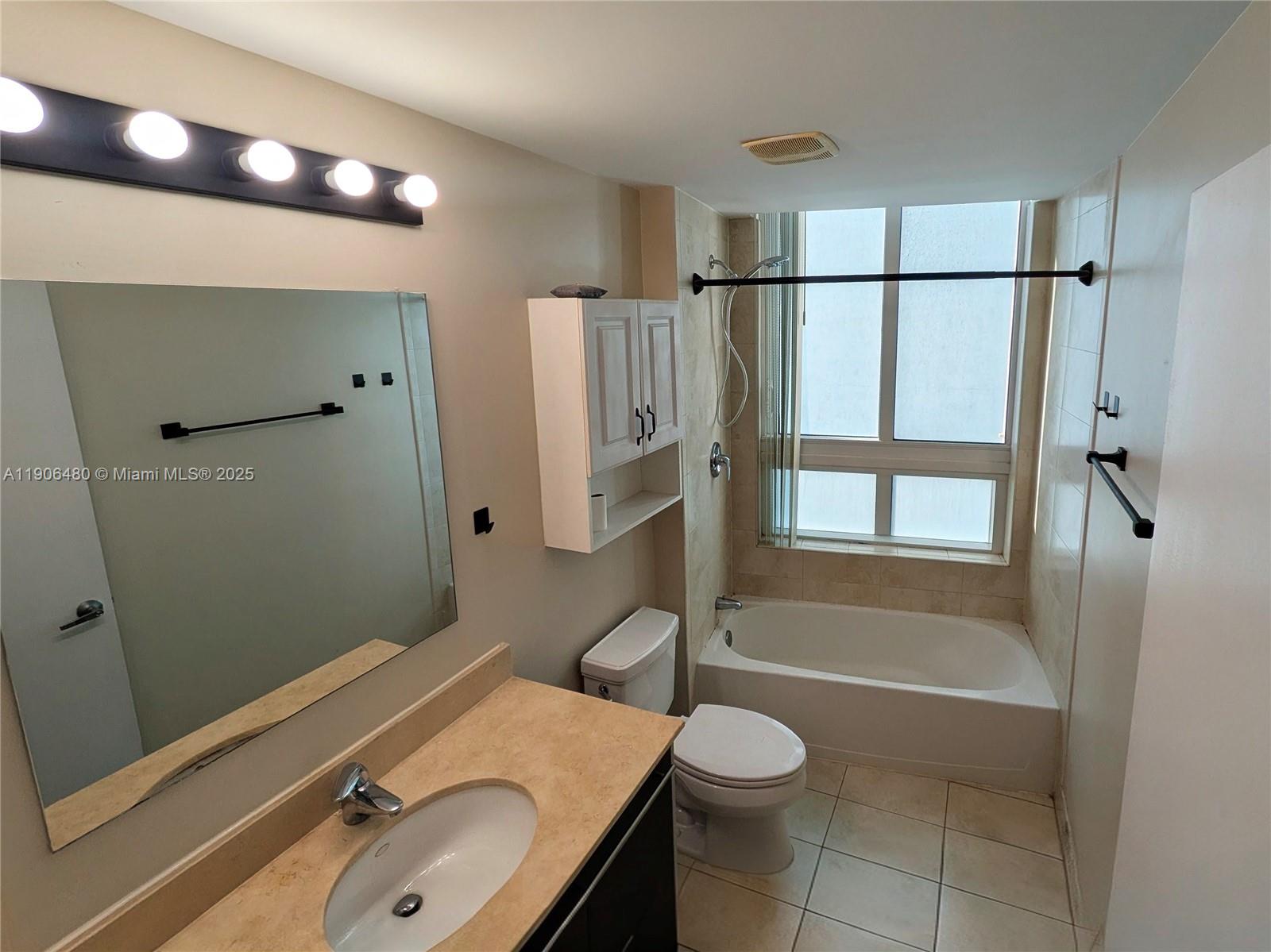 QUANTUM ON THE BAY CONDO - Residential Lease