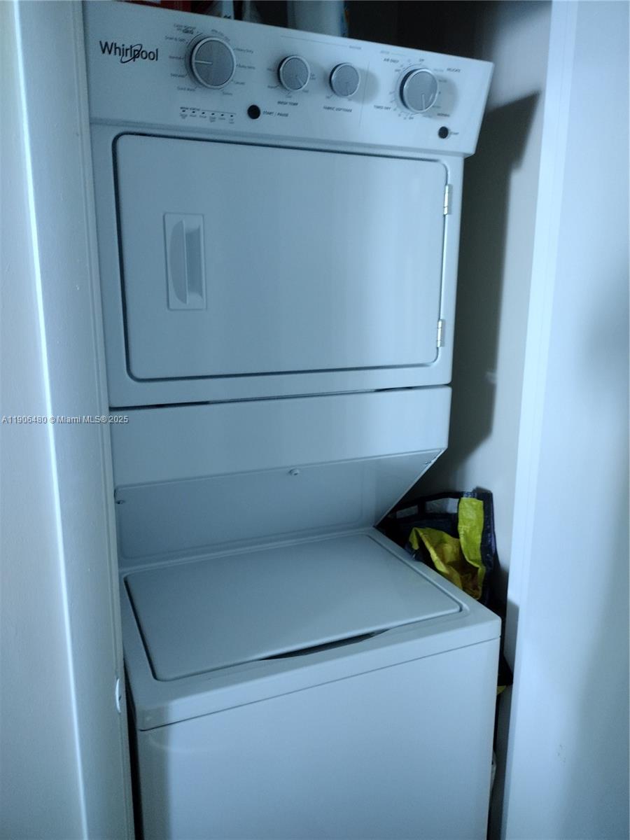 QUANTUM ON THE BAY CONDO - Residential Lease