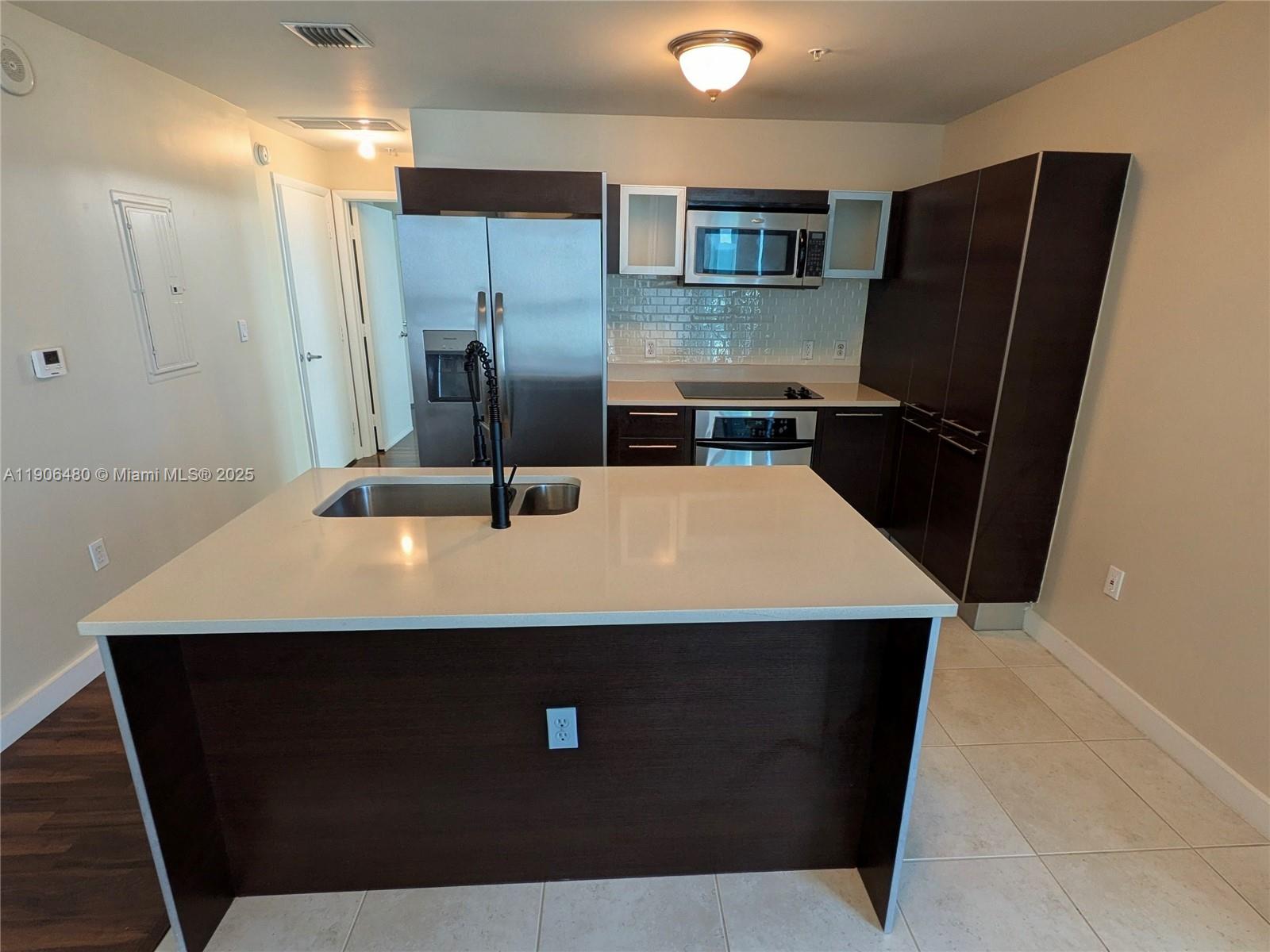 QUANTUM ON THE BAY CONDO - Residential Lease