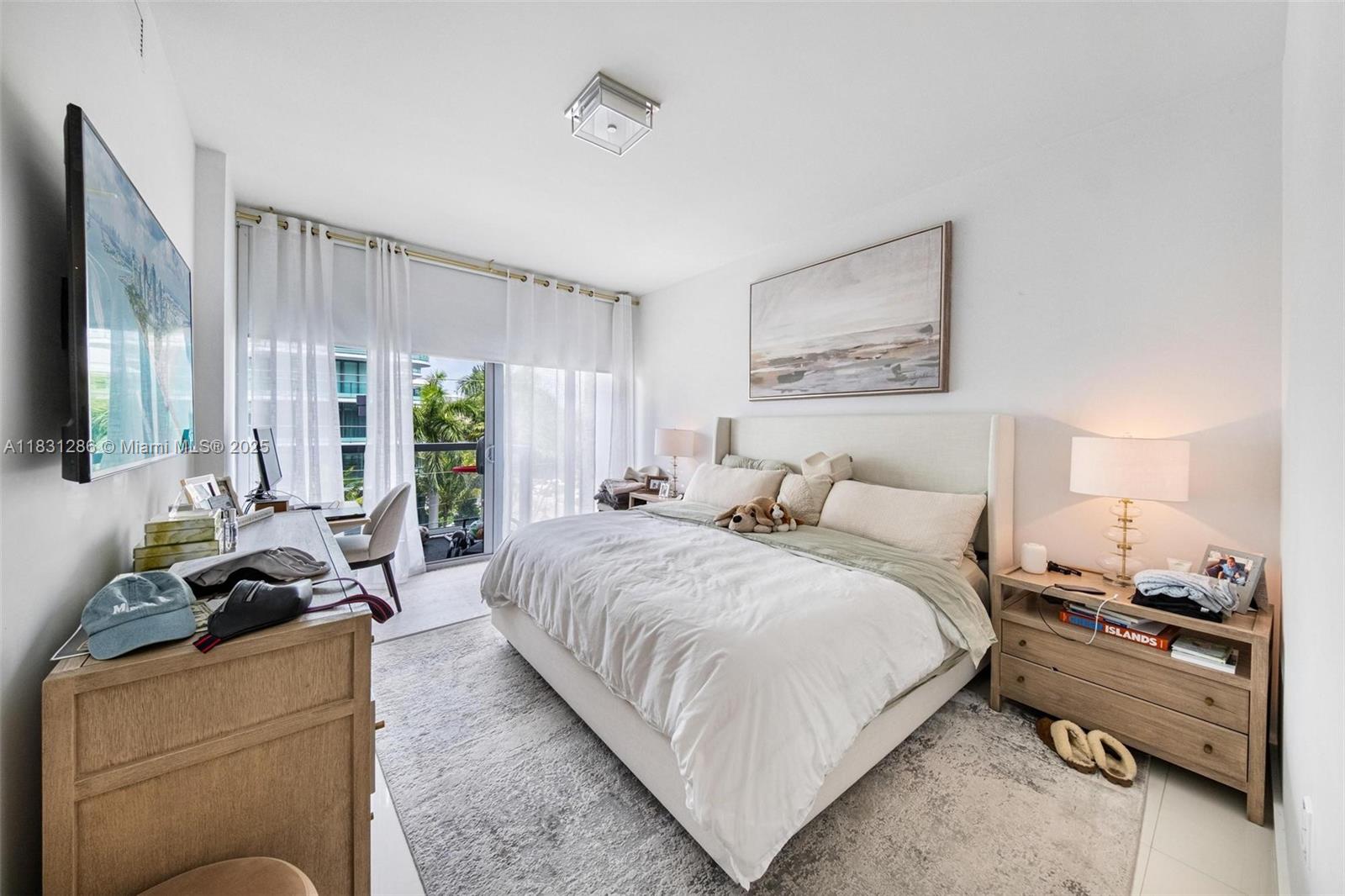 9940 W Bay Harbor Dr 4B-S