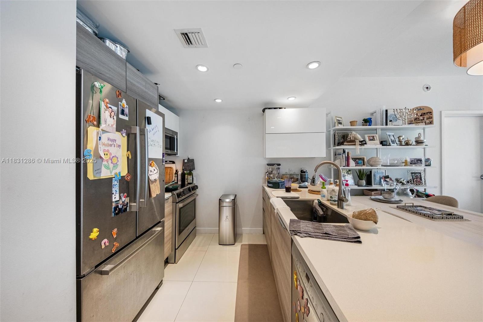 9940 W Bay Harbor Dr 4B-S
