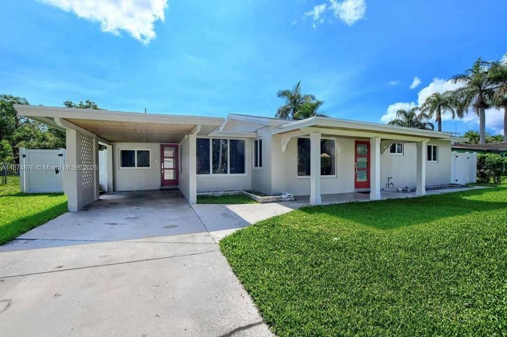 Photo of 126 NW 3rd Ct #0, Boca Raton, FL 33432 (MLS # A11874876)