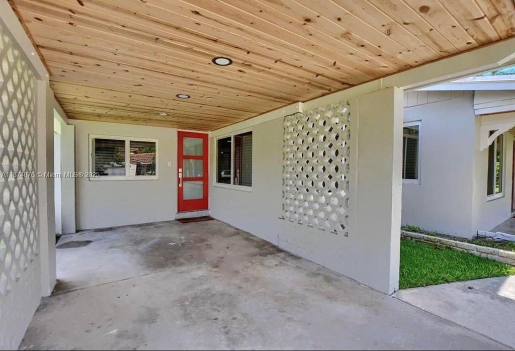 Photo of 126 NW 3rd Ct #0, Boca Raton, FL 33432 (MLS # A11874876)