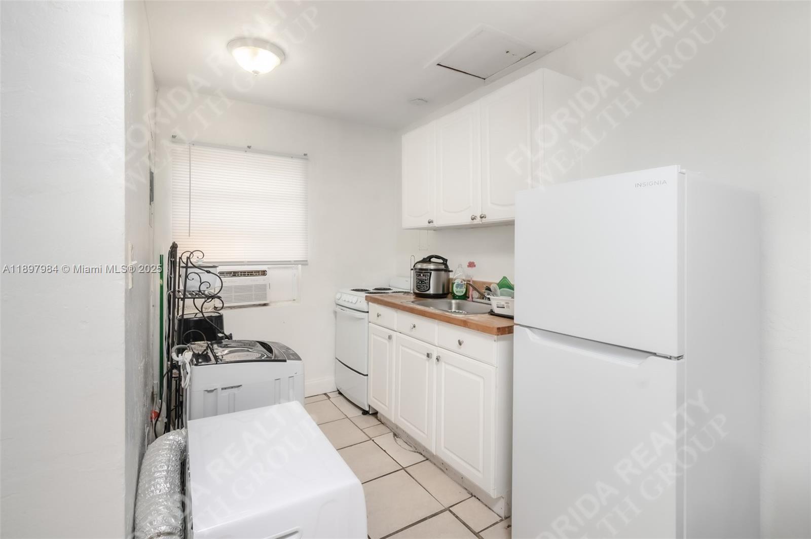 CARVER RANCHES - Residential Income