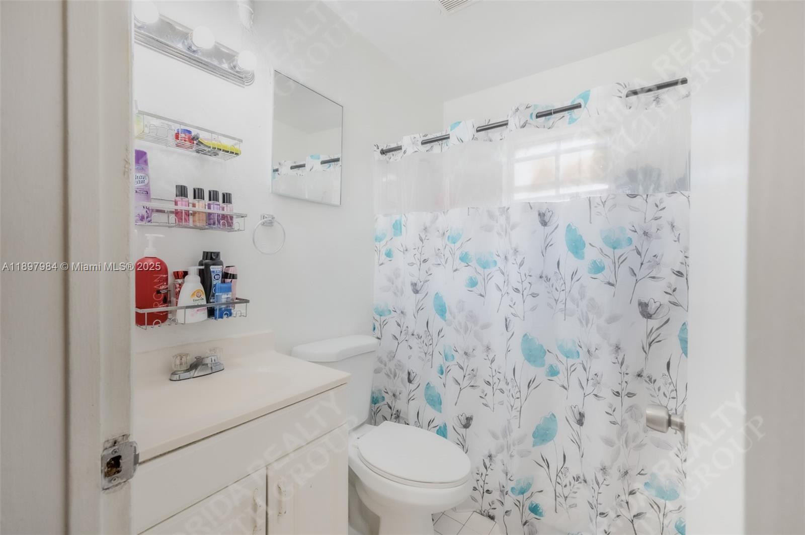 CARVER RANCHES - Residential Income