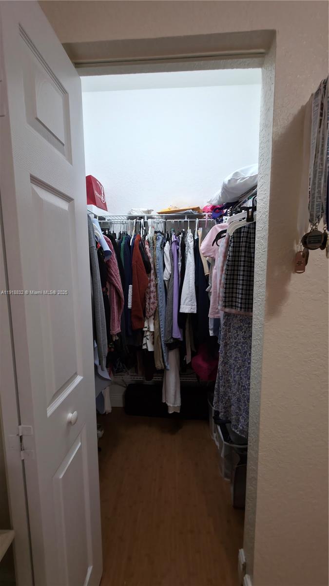 COURTS AT TUSCANY - Residential