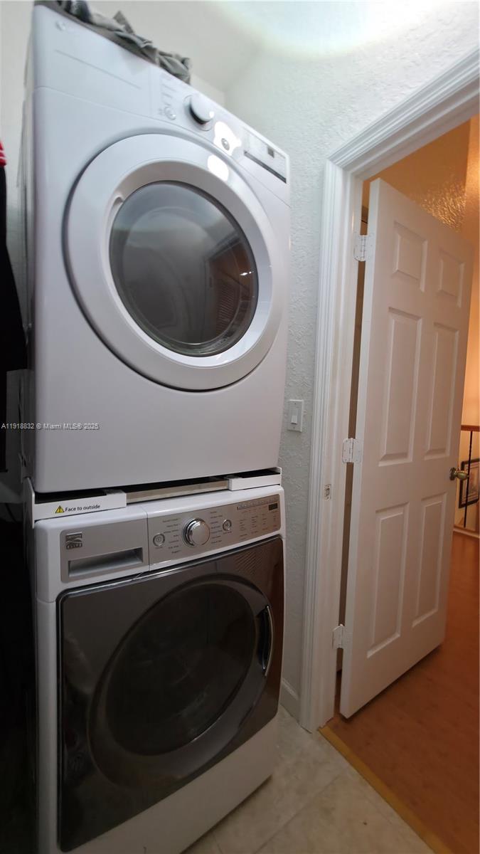 COURTS AT TUSCANY - Residential