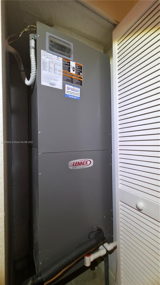 COURTS AT TUSCANY - Residential