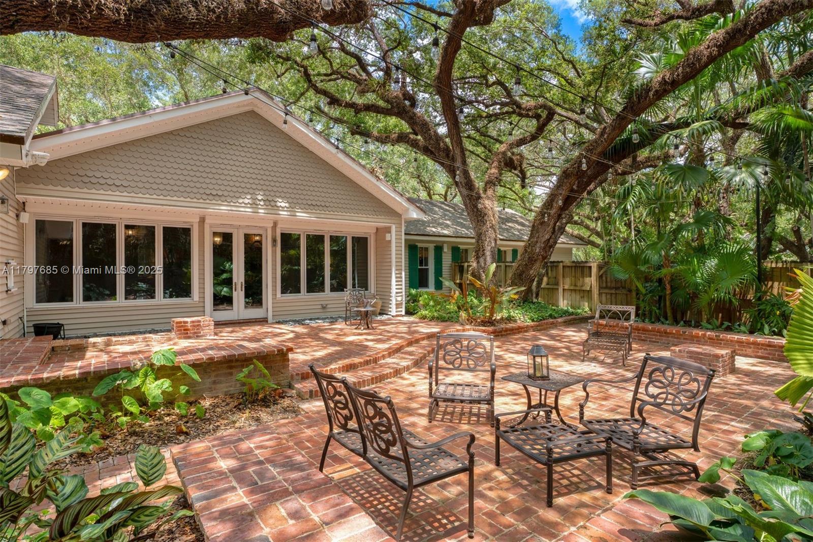 Ponce Davis - Residential