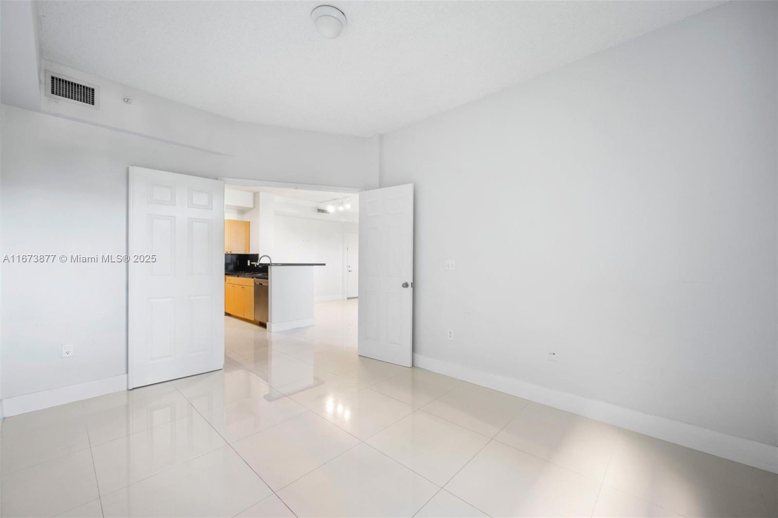 REGENT PARK CONDO - Residential