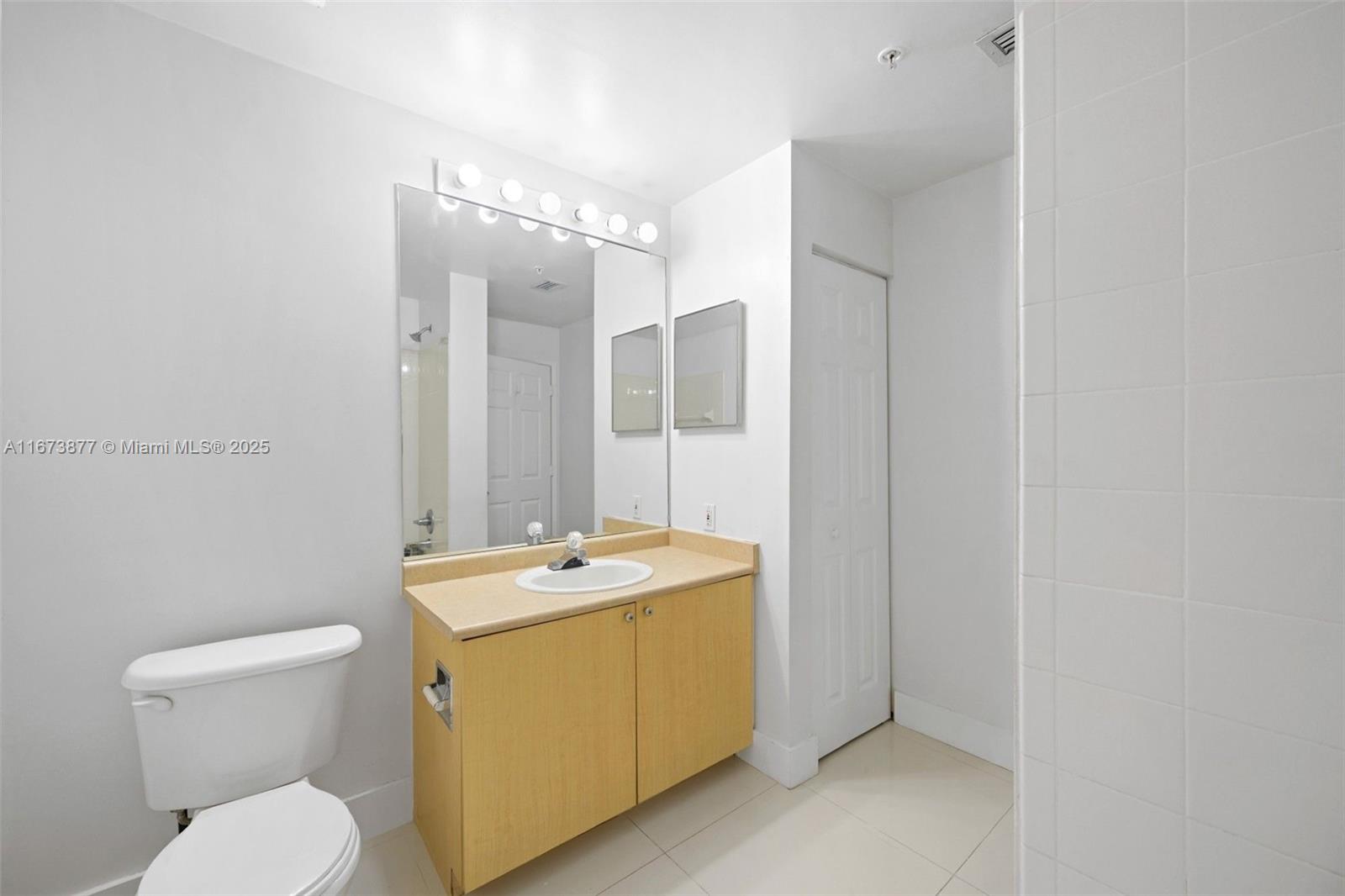 REGENT PARK CONDO - Residential