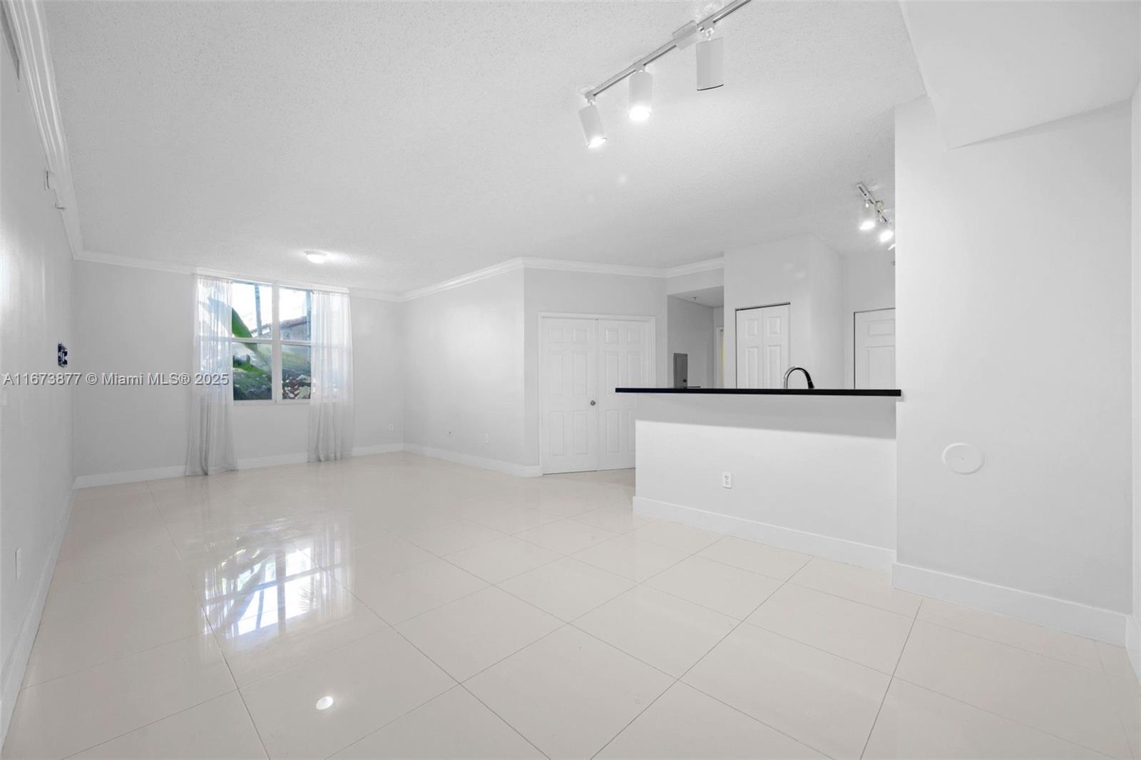 REGENT PARK CONDO - Residential