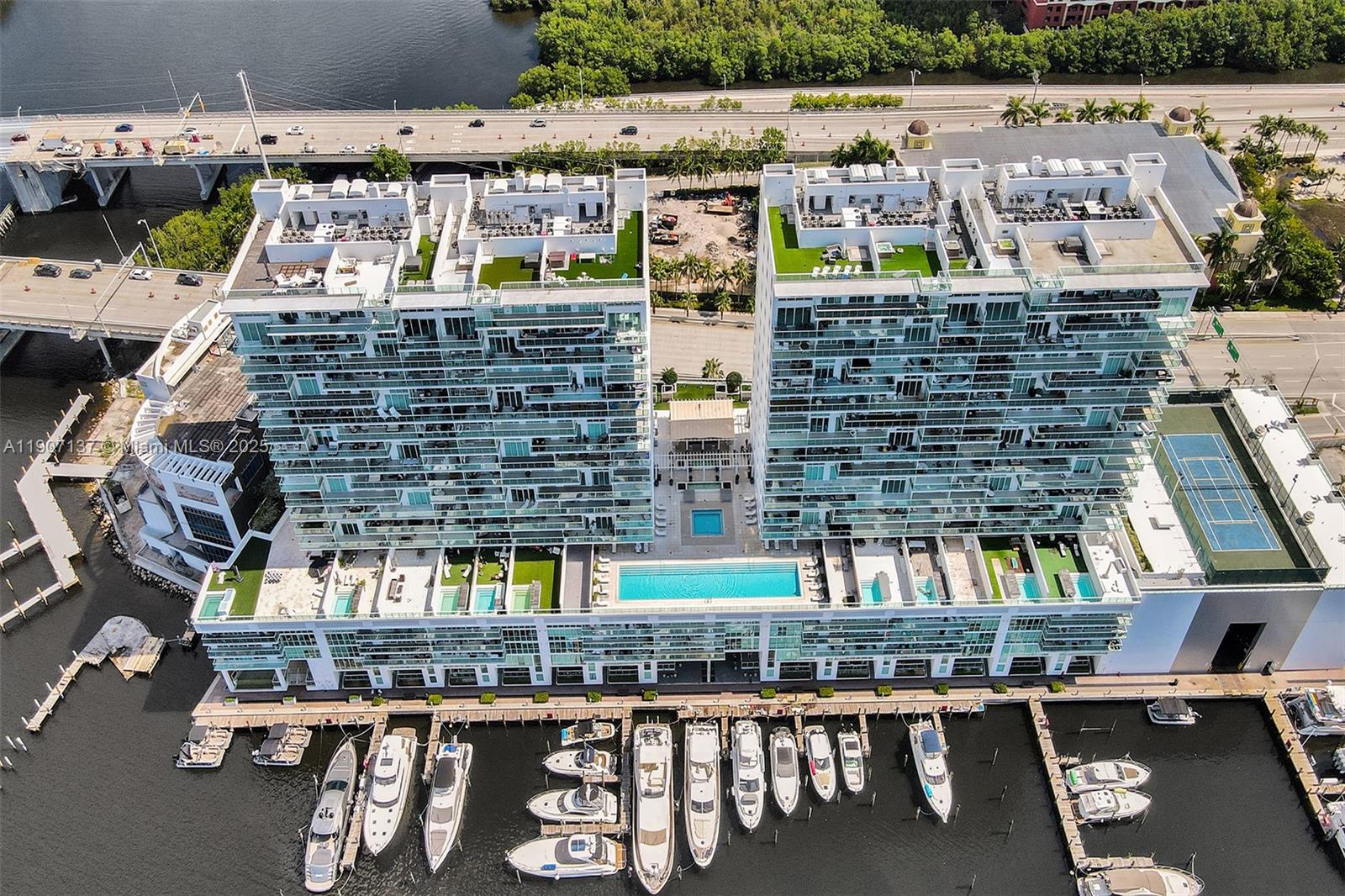 400 SUNNY ISLES CONDO EAS - Residential Lease