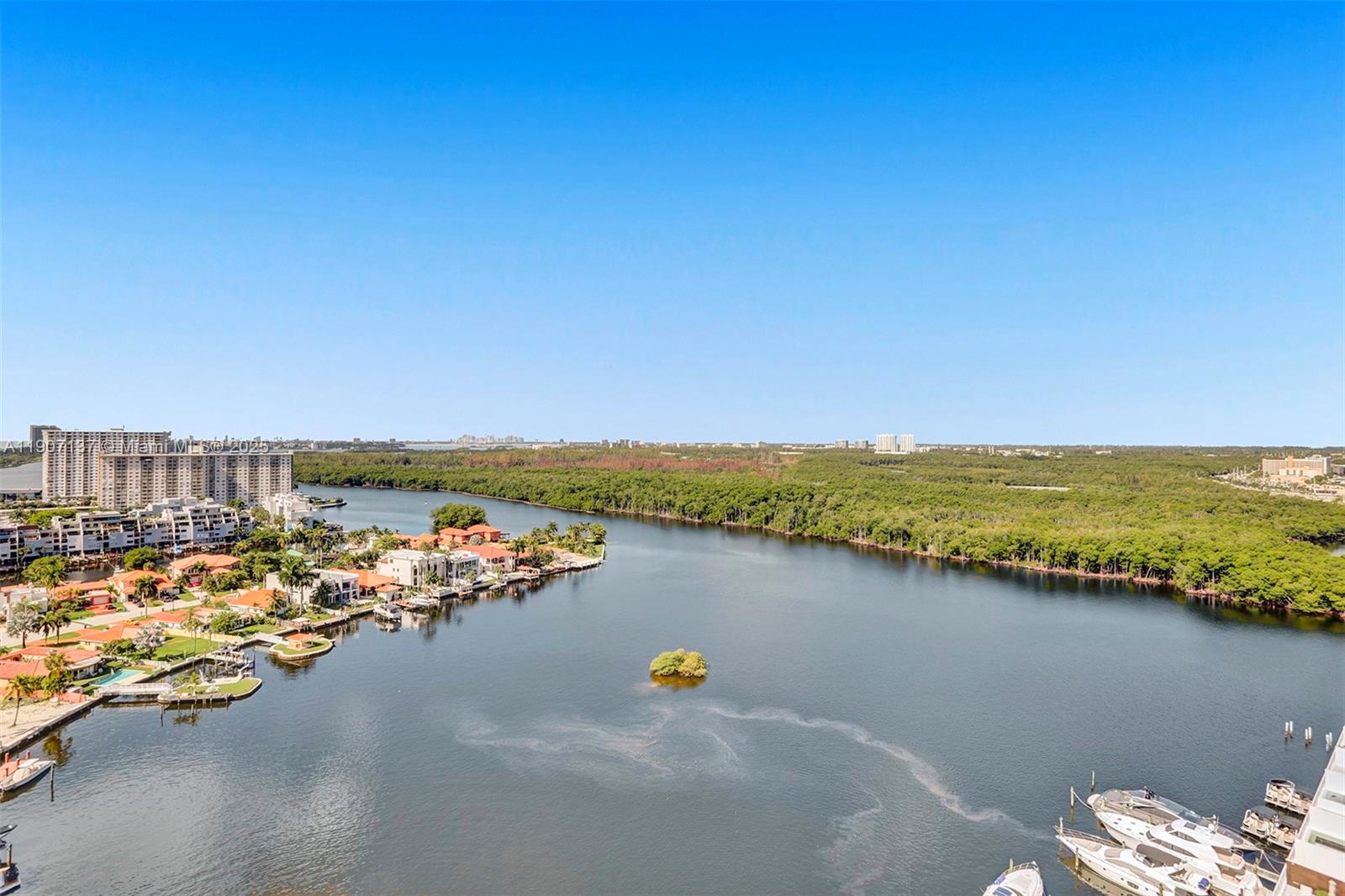 400 SUNNY ISLES CONDO EAS - Residential Lease