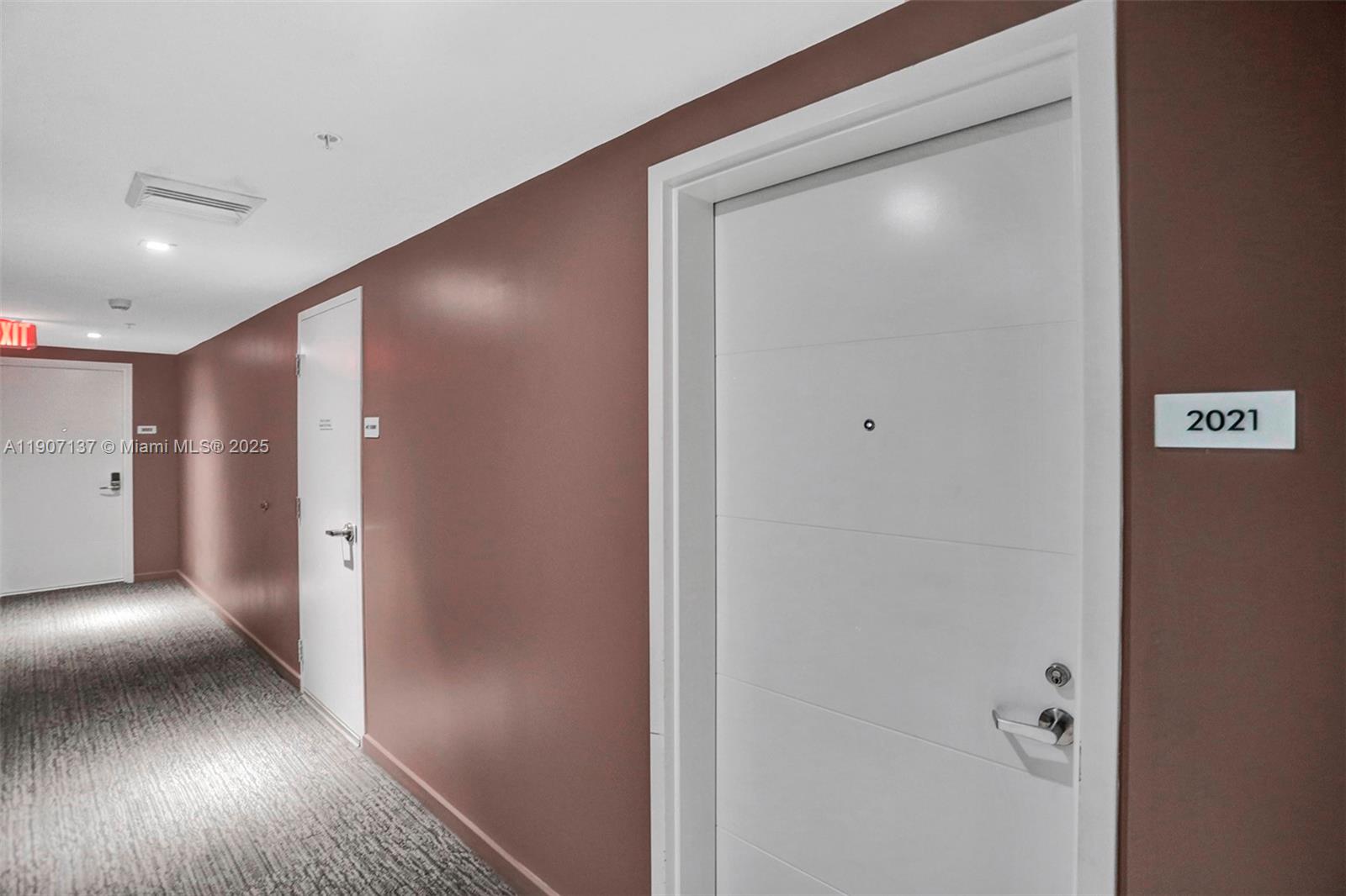 400 SUNNY ISLES CONDO EAS - Residential Lease