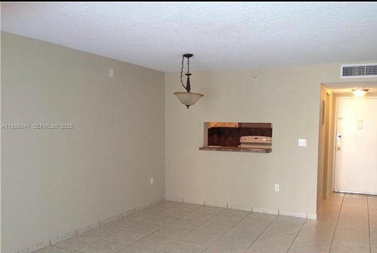 GOLFVIEW CL FONTAINBL PK - Residential Lease