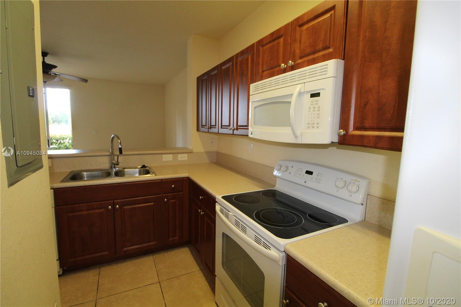 FIJI CONDO NO 3 - Residential