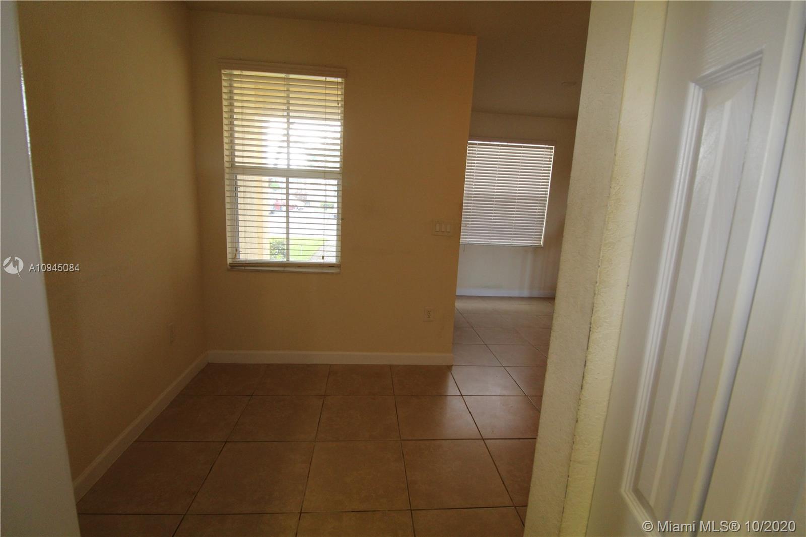 FIJI CONDO NO 3 - Residential