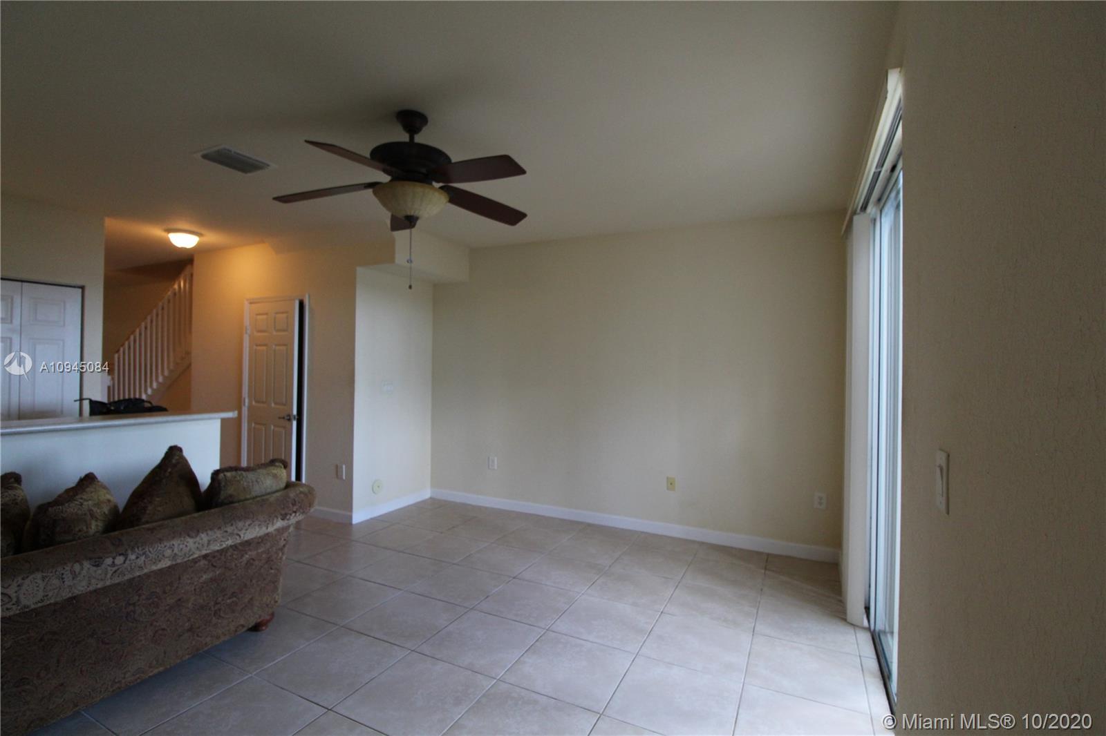 FIJI CONDO NO 3 - Residential