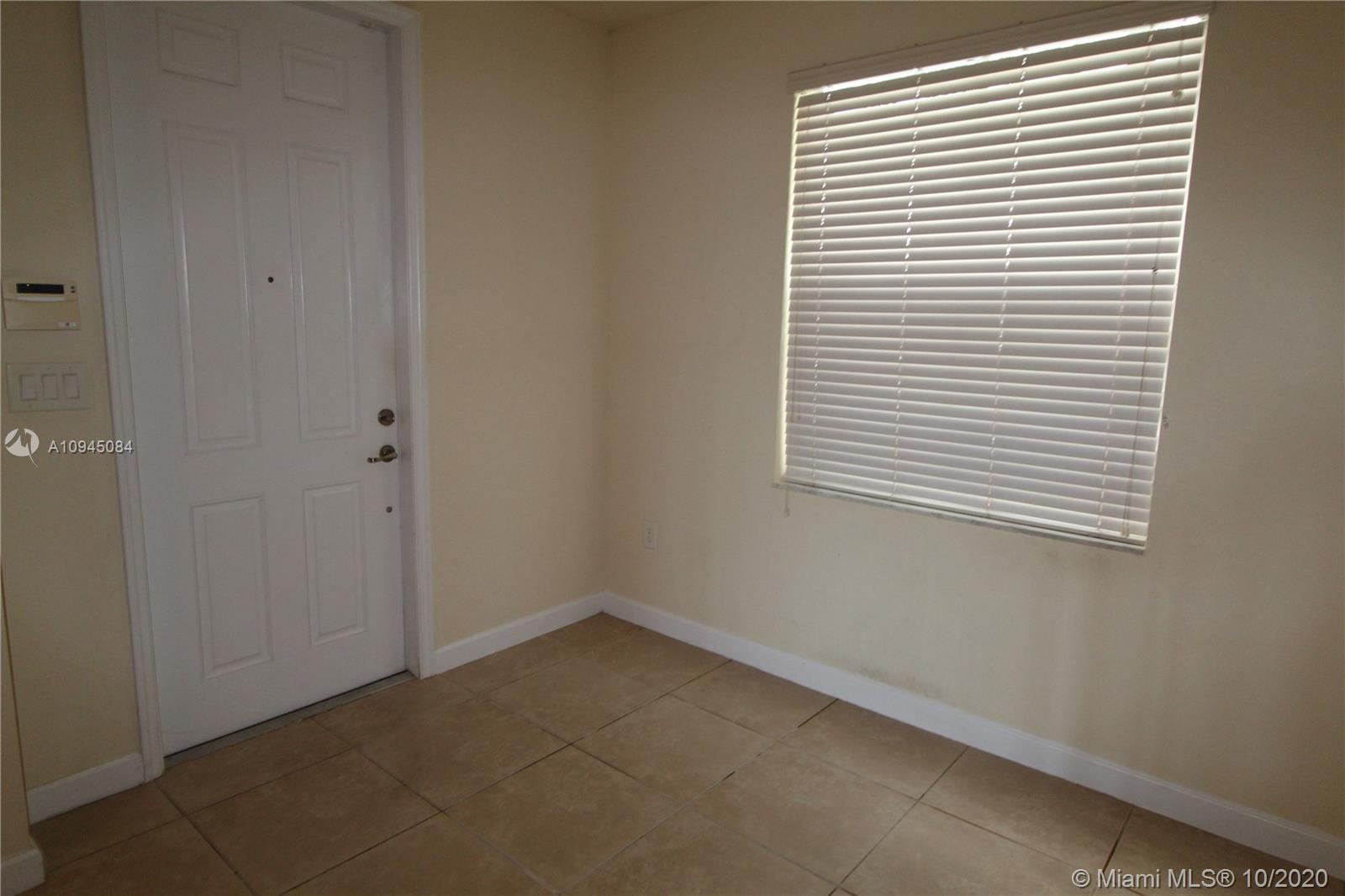 FIJI CONDO NO 3 - Residential